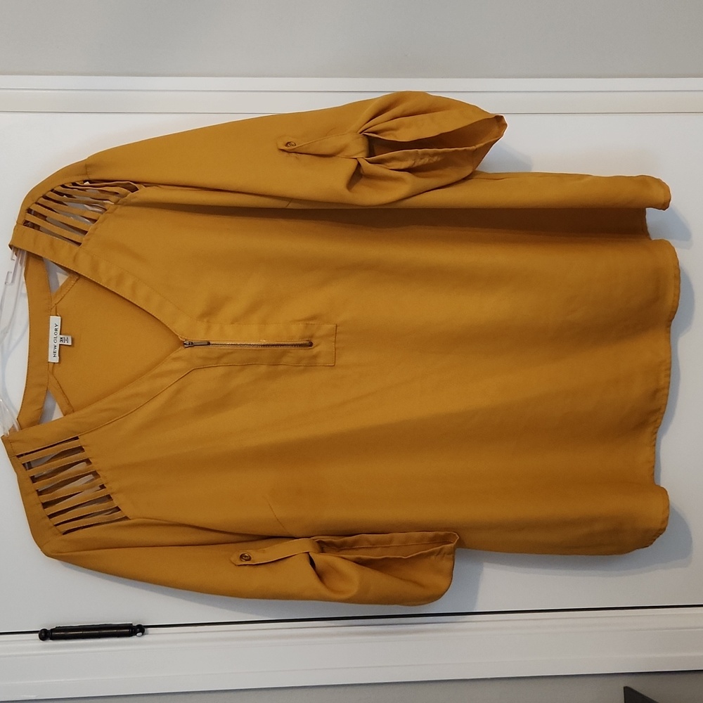 Mustard color 3/4 sleeve top
